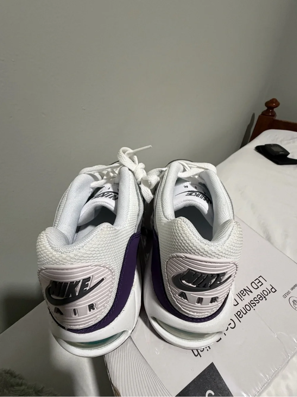 Nike Air Max Correlate White Purple Black Turquoise 511417-153 women size 8.5